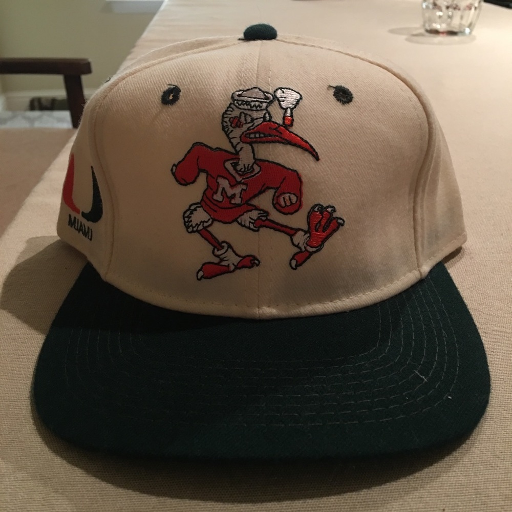 Vintage Miami Hurricanes fitted cap 7 3/8